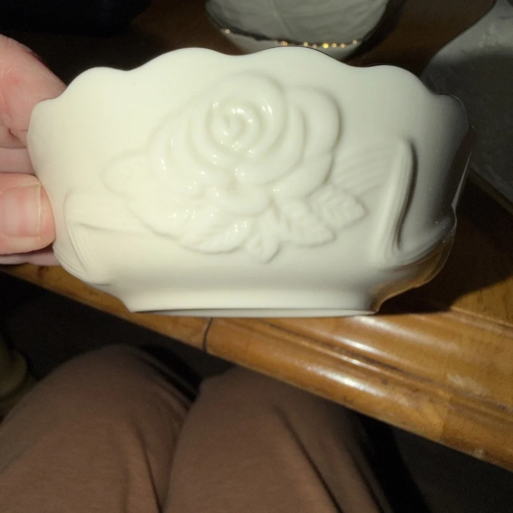 Lenox Ivory Serving Dishes with Gold Accents, Set‎ of 3